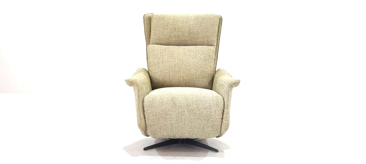 C243-F44-78 - ARM CHAIR - BLR WH