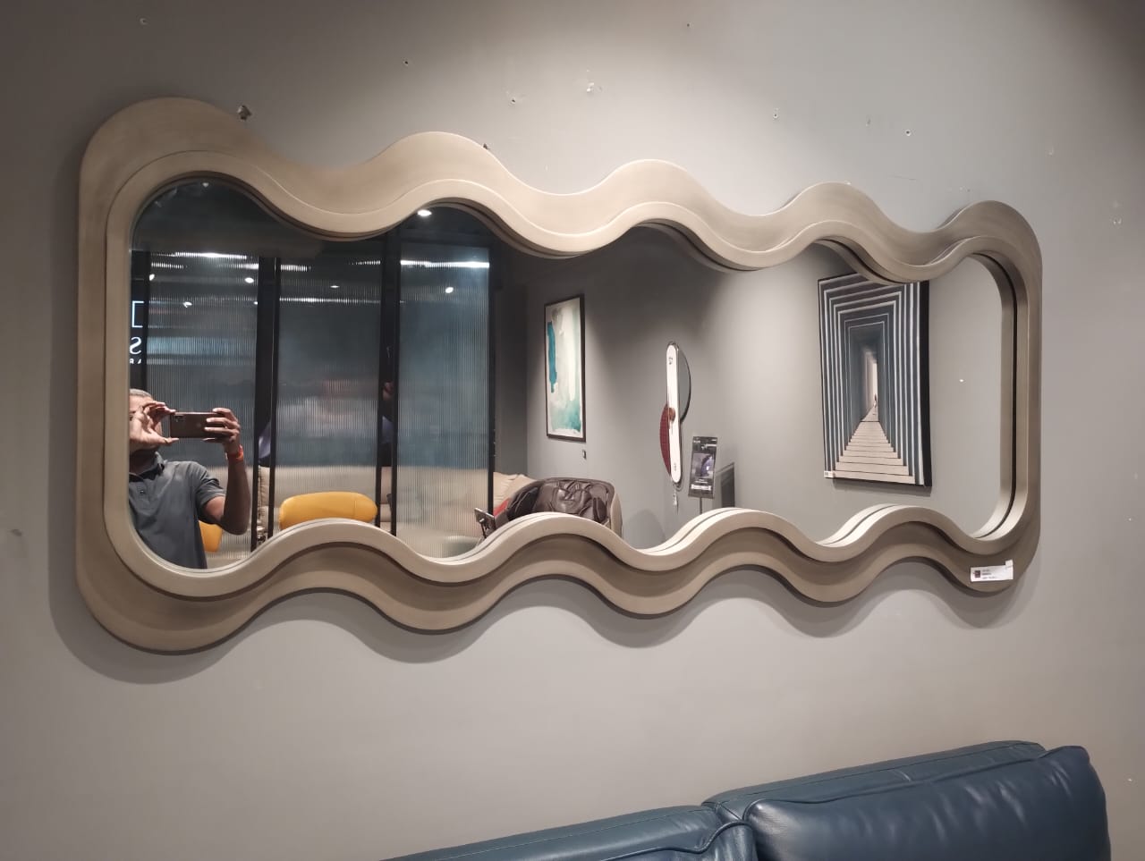 SA552 - MIRROR - STJ