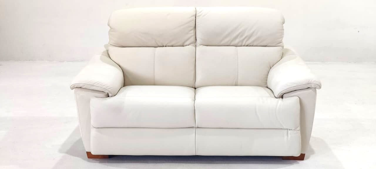 C063-005-20(3) - 2 SEATER - BLR WH