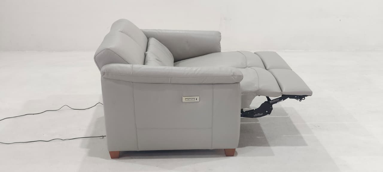 C068-N93-A0BK(3) - 2 SEATER RECLINER(ELECTRIC) - BLR WH