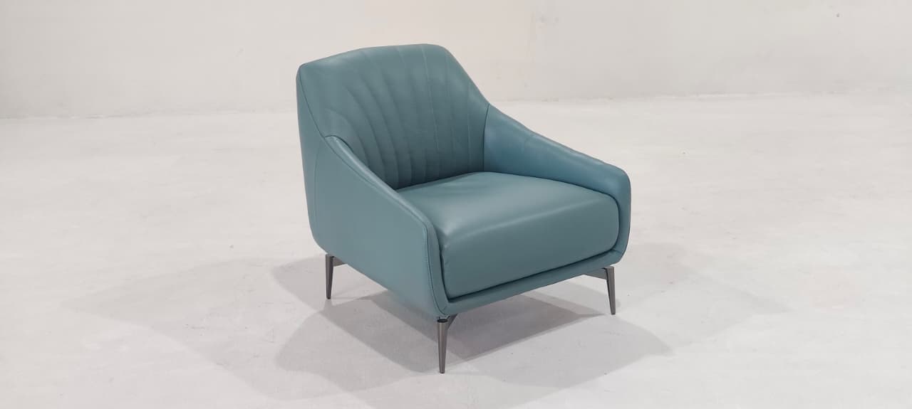 C014-233-20(4) - ARM CHAIR - BLR WH