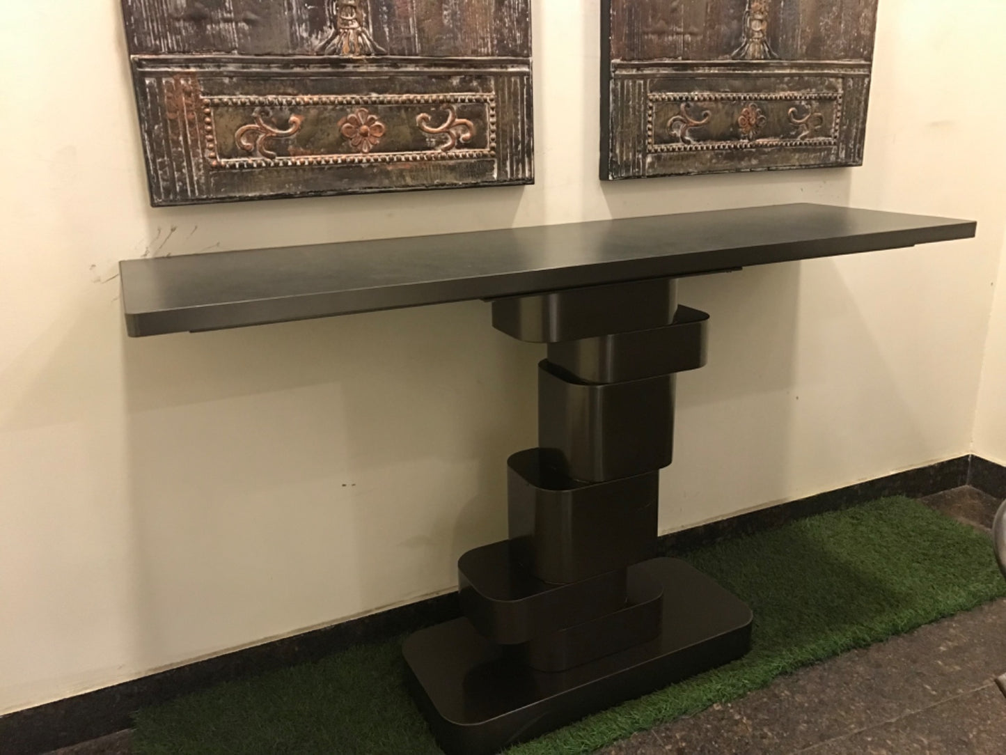 LC-192 - CONSOLE TABLE - BTM