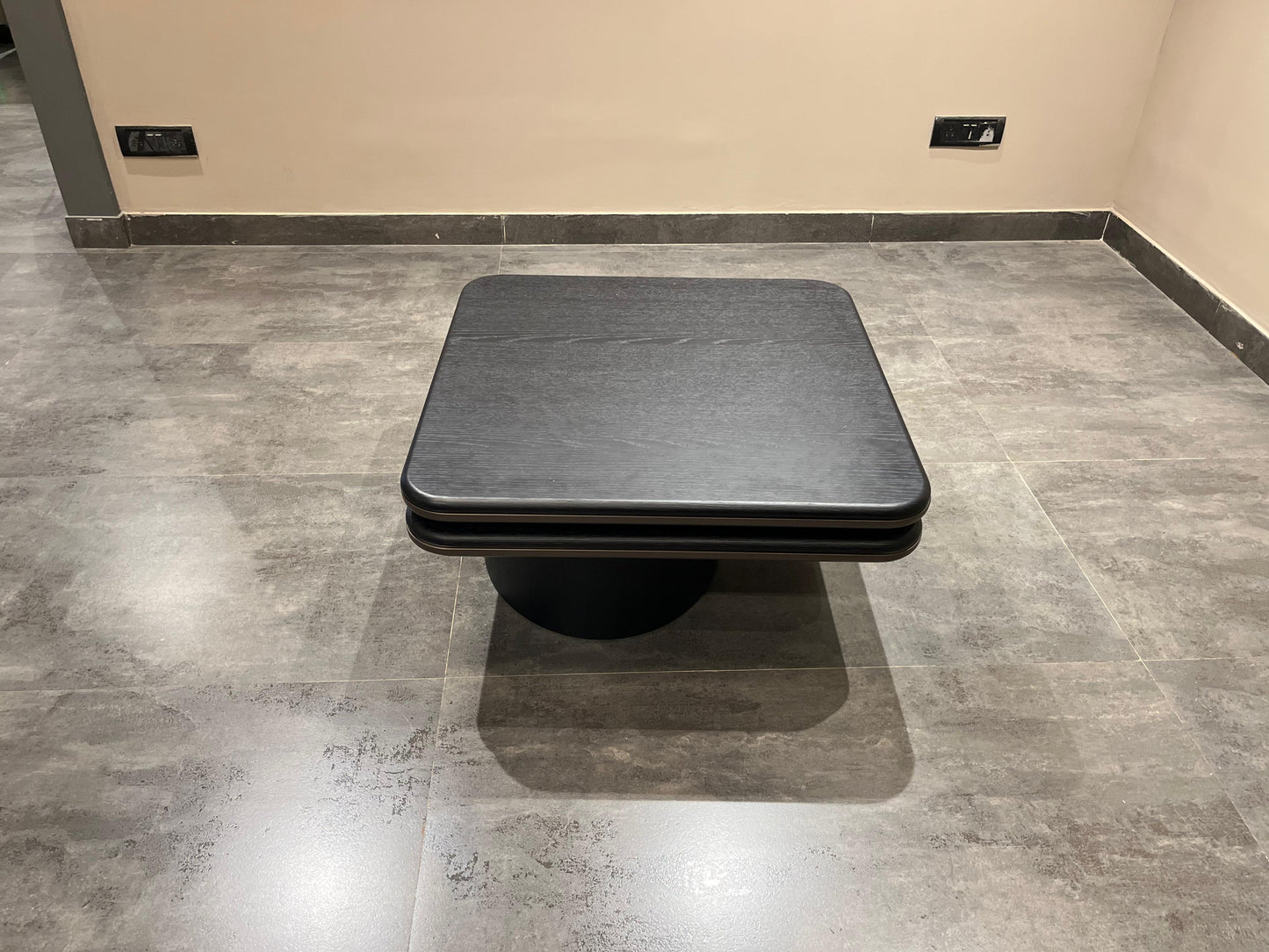 475A - COFFEE TABLE - NAR