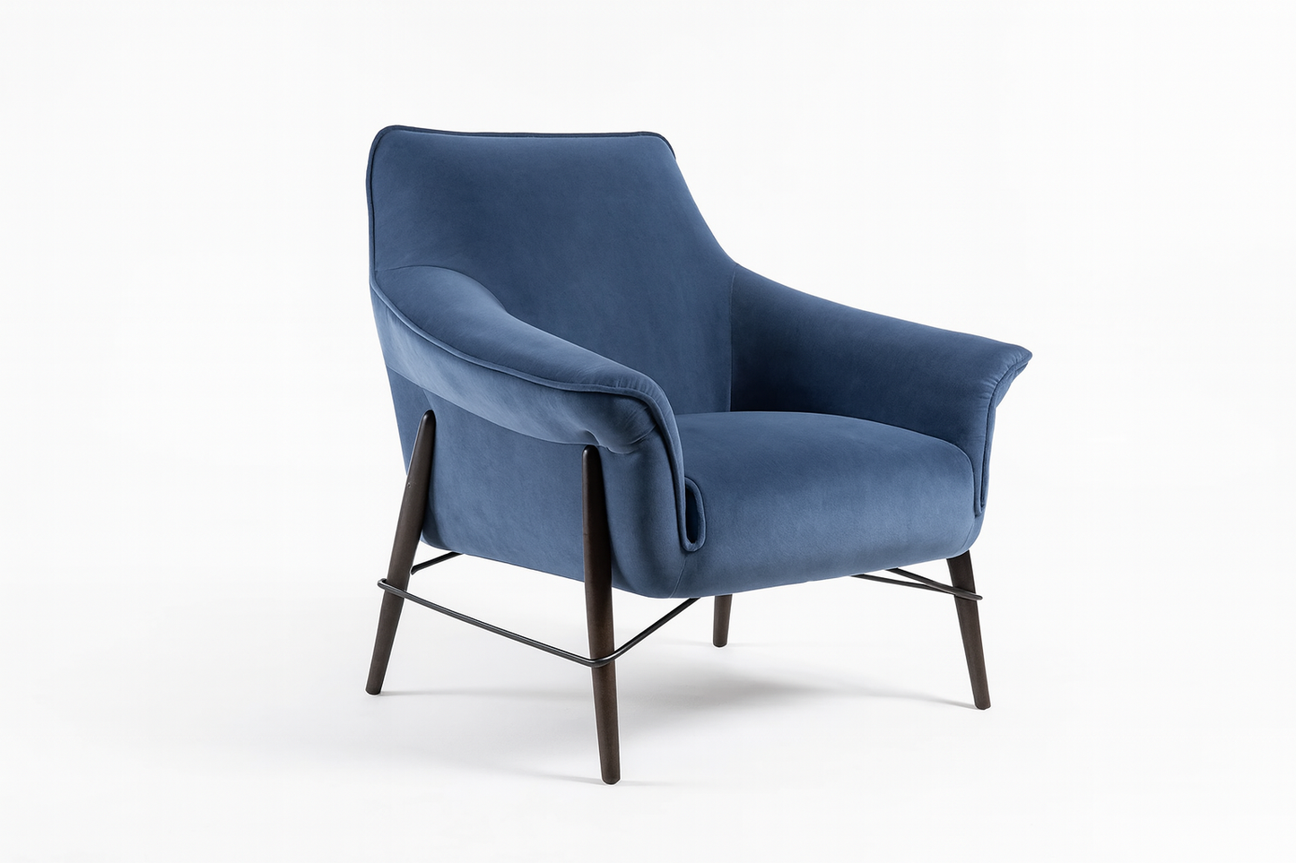 A033 - ACCENT CHAIR -  BWDD