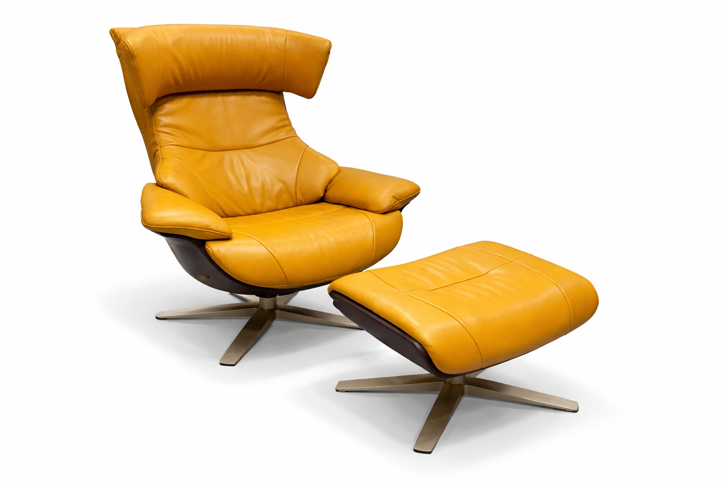 A928 - CHAIR+OTTOMAN - STJ