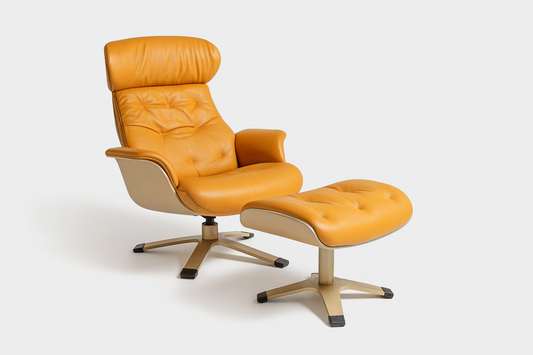 A938(1) - CHAIR+OTTOMAN - BLR WH