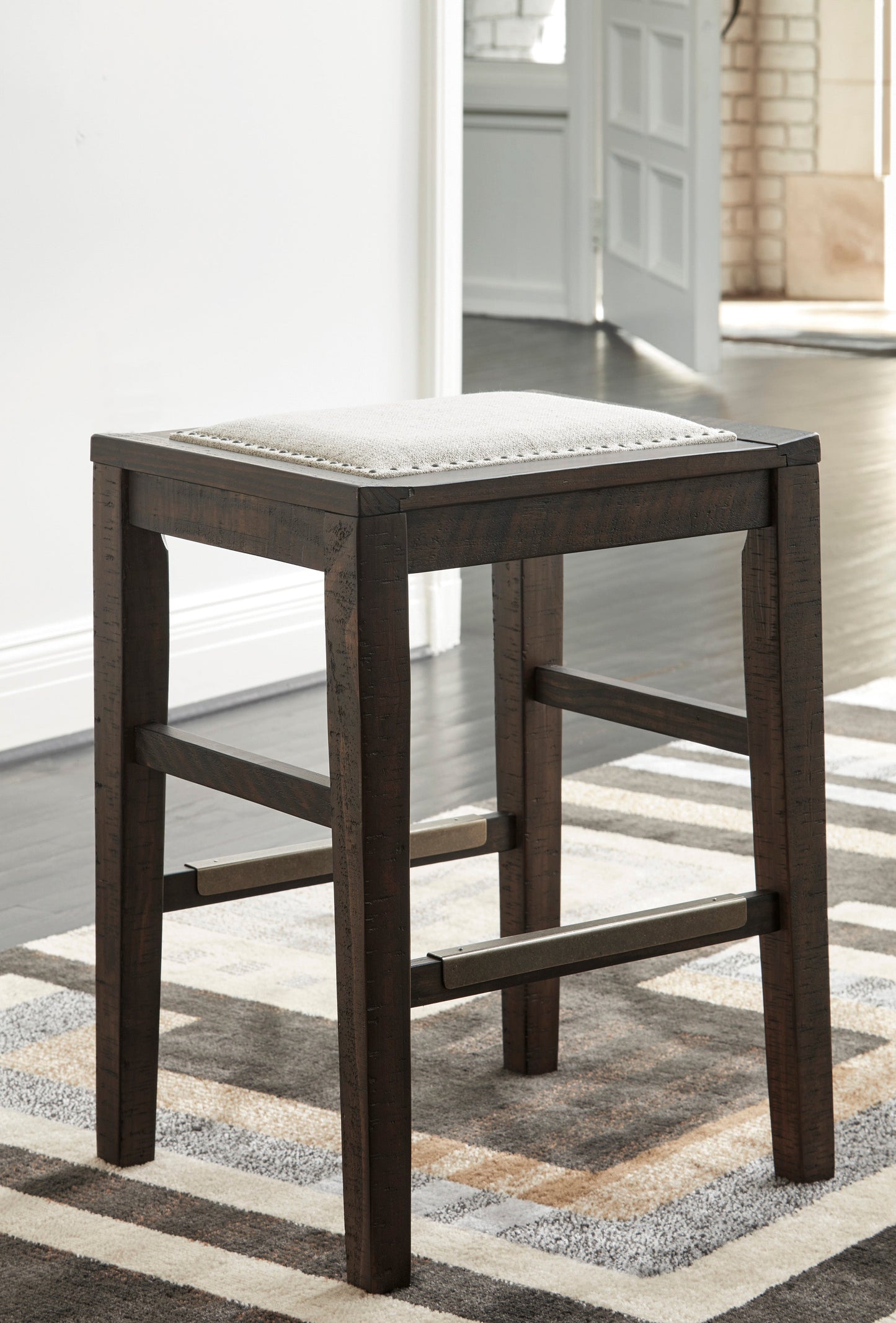D498-024(7) - STOOL - BLR WH