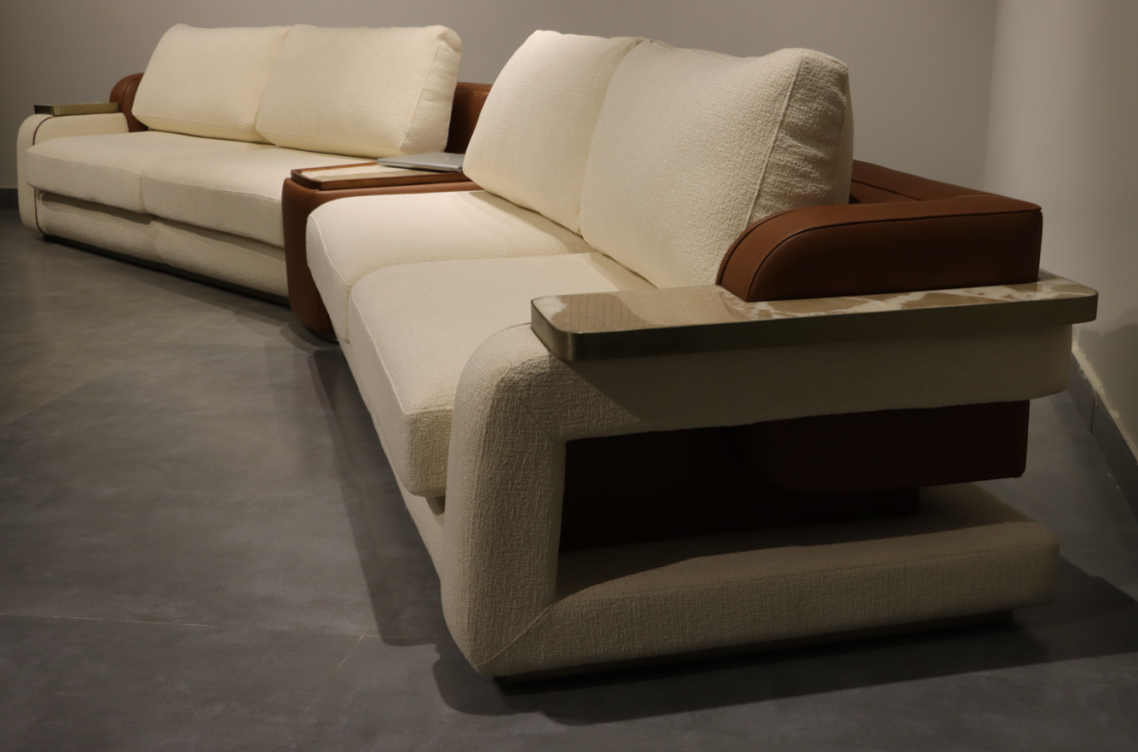 IPSIT - 4 SEATER - HYD DASH(BESPOKE)