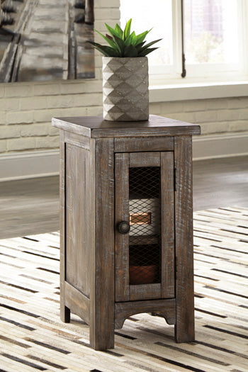T446-7 - END TABLE - BLR WH