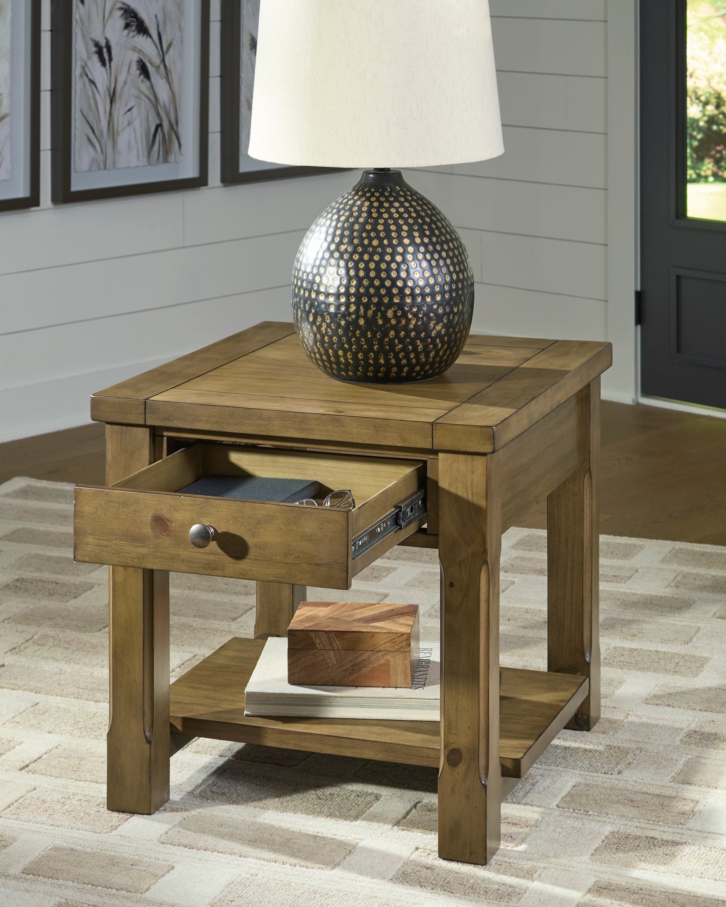 T539-3(8) - END TABLE - BLR WH