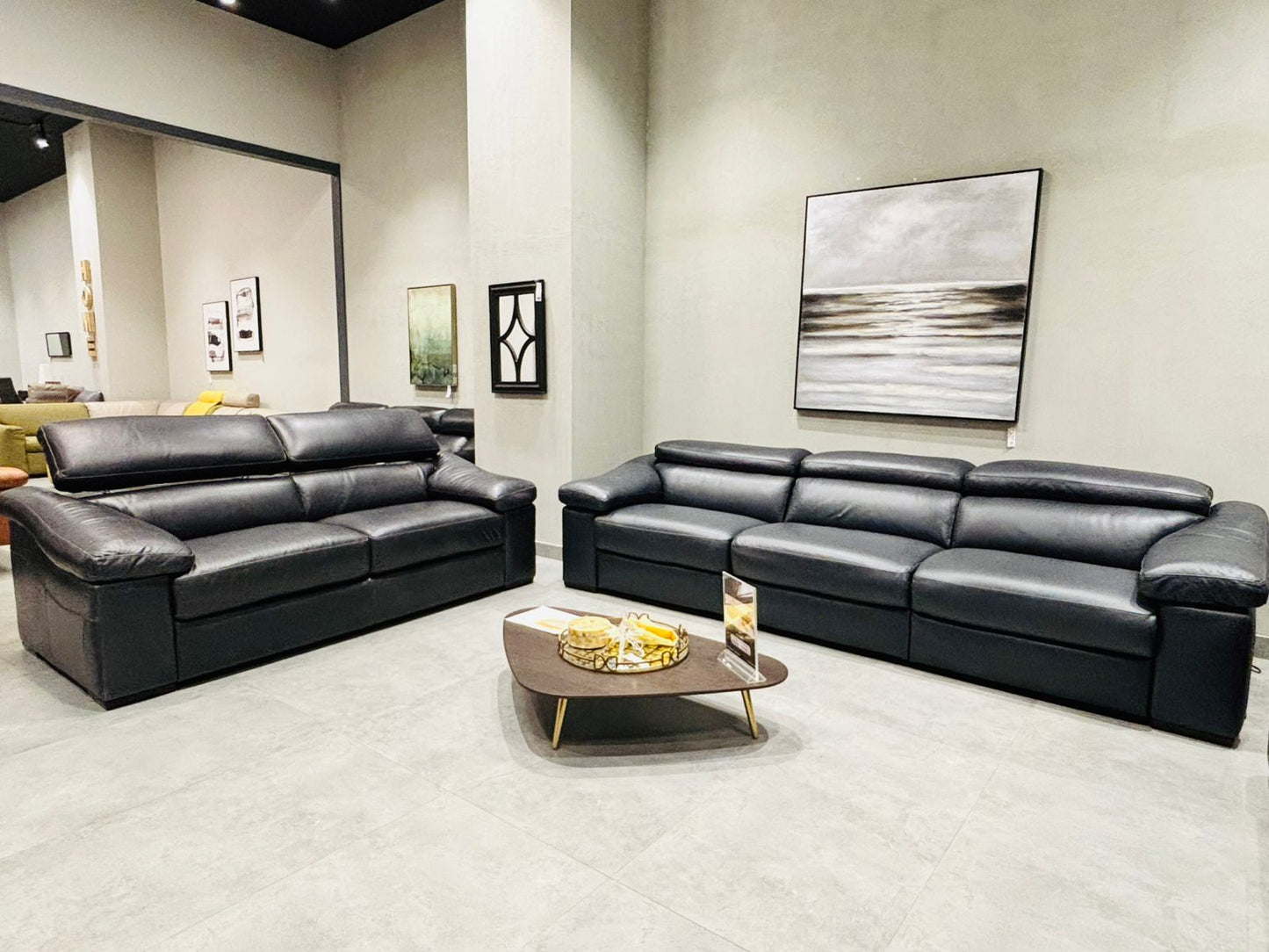 B901 - 4+3 SEATER - OUTLET