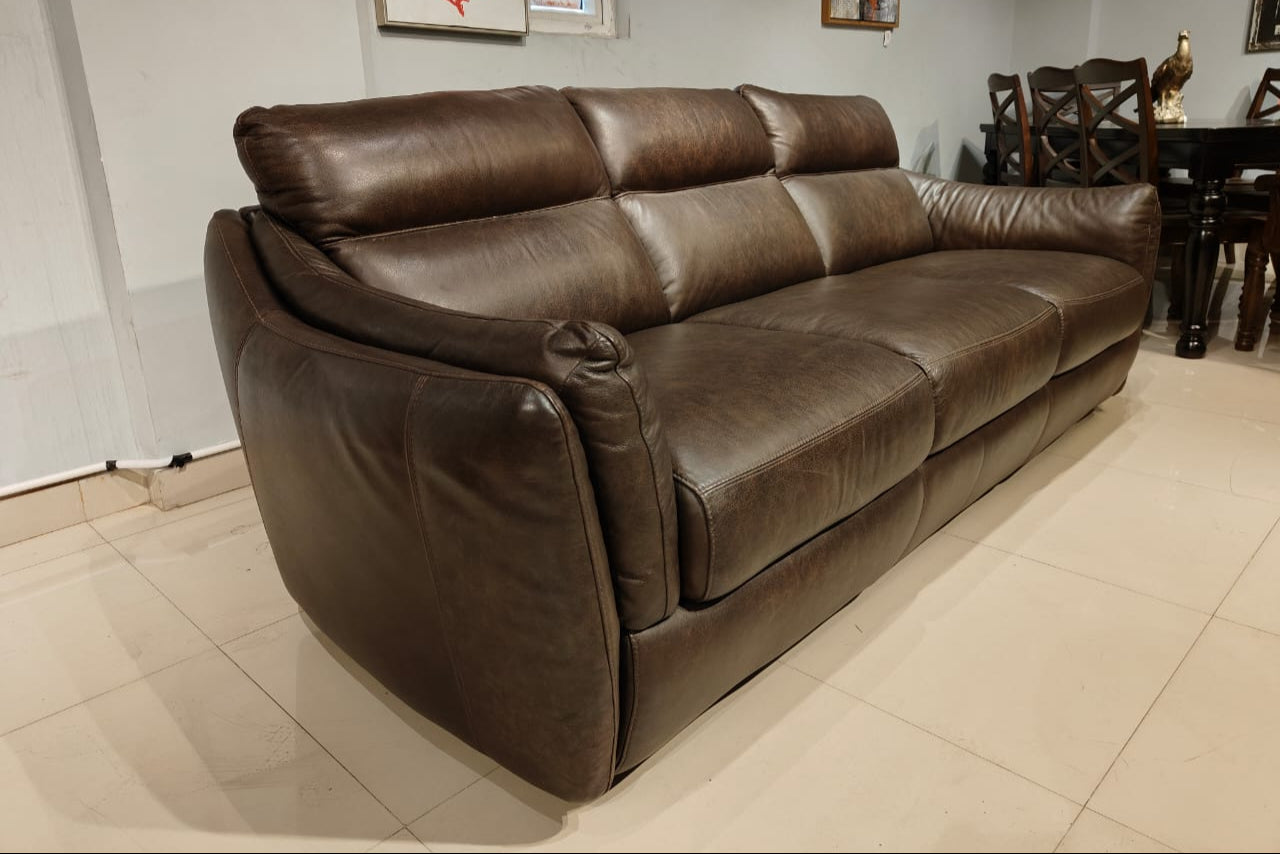 C055 - 3 SEATER - BTM