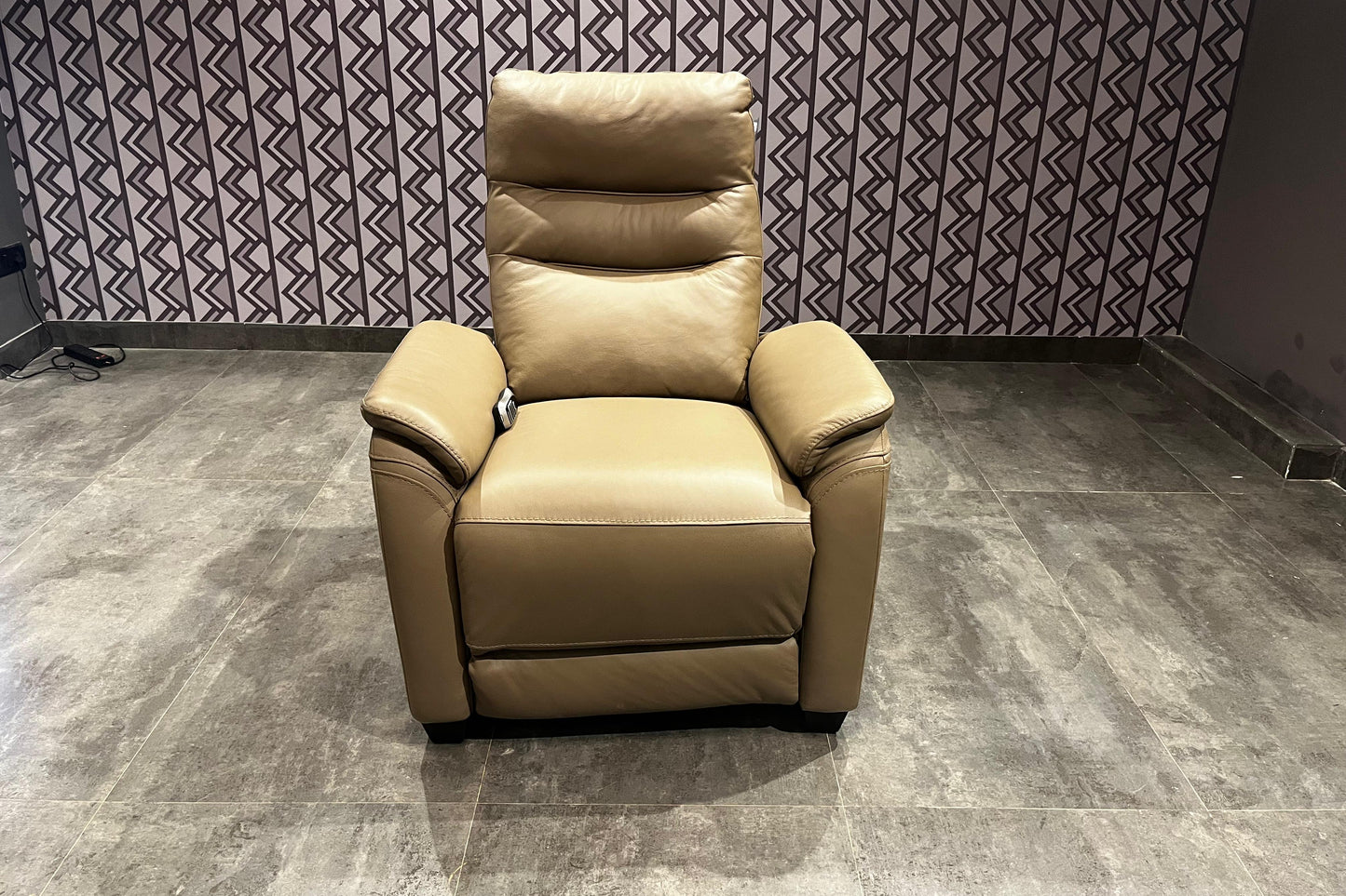 KUKA KM.A121 - 1 SEATER RECLINER(ELECTRIC) - NAR