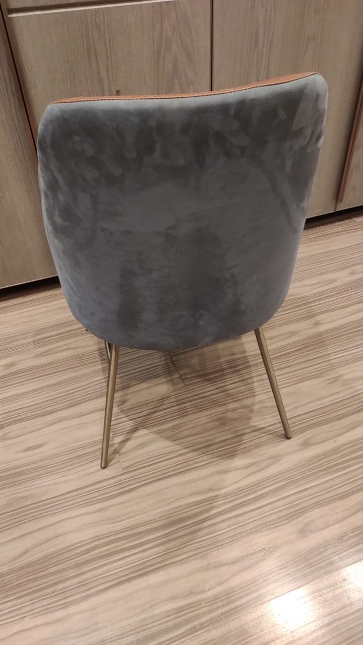 D5804-01A(4) - DINING CHAIR - BWDA