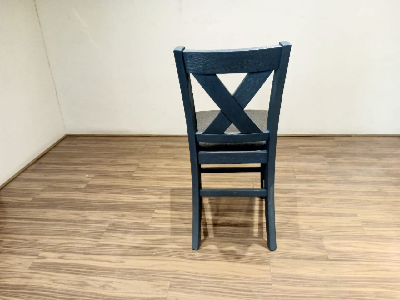 D388-124(2) - BAR STOOL - OUTLET