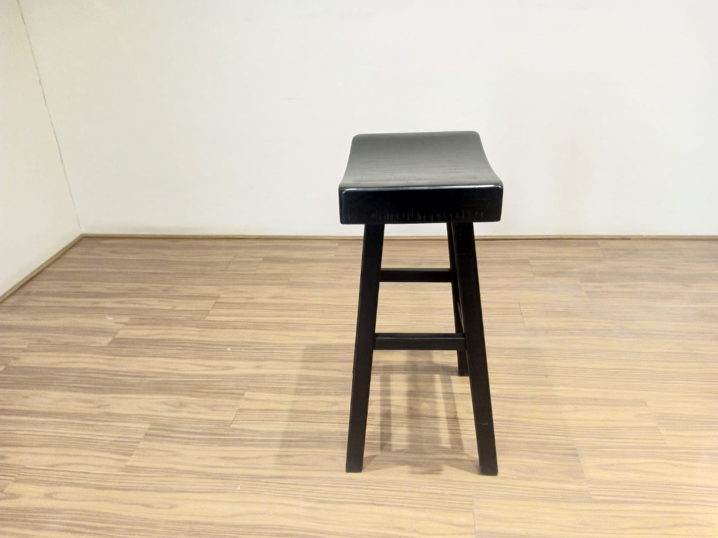D548-530 - BAR STOOL - BWDA