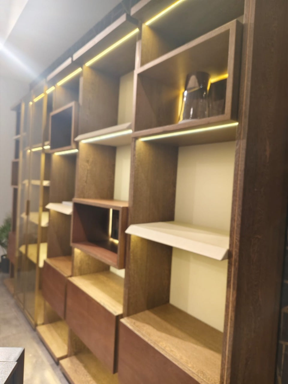 BOOKSHELF - NAR DASH(BESPOKE)