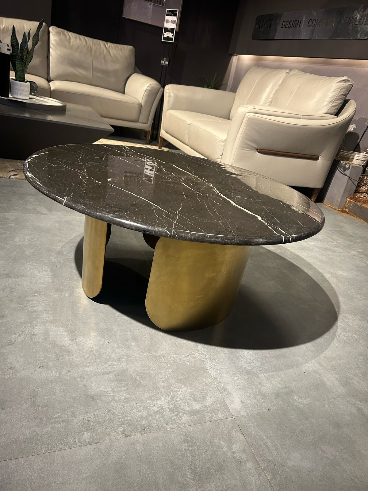 JF - CENTER TABLE - GB