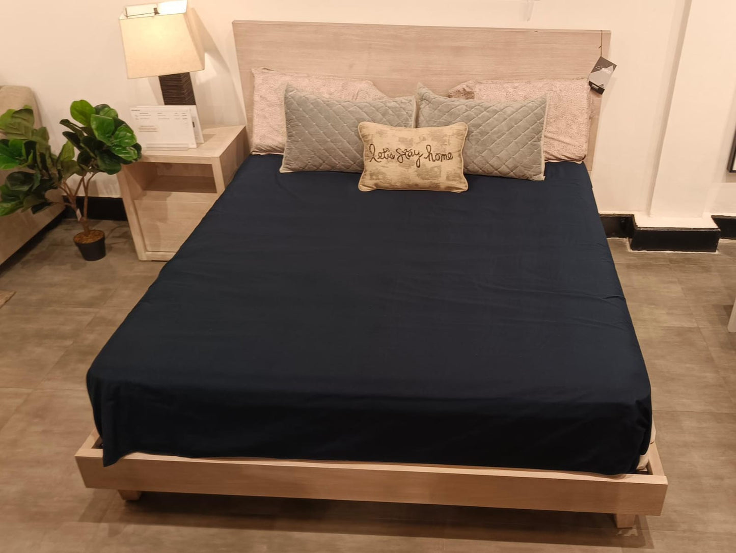 B872-56W1+58W1 - KING PANEL BED - BWDA