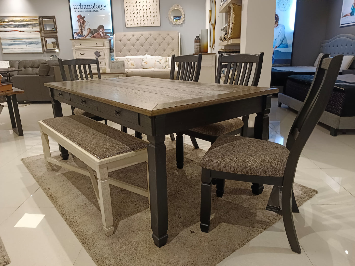 D736-25 - DINING TABLE - MDP