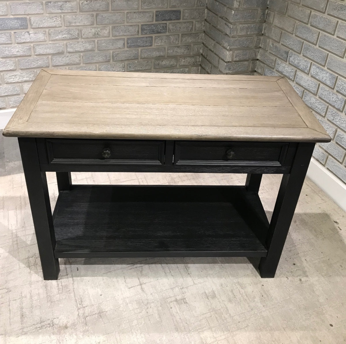 T736-4 - SOFA TABLE - MUM