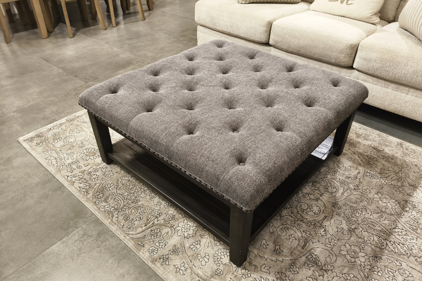 T831-21 - CENTRE TABLE - OUTLET