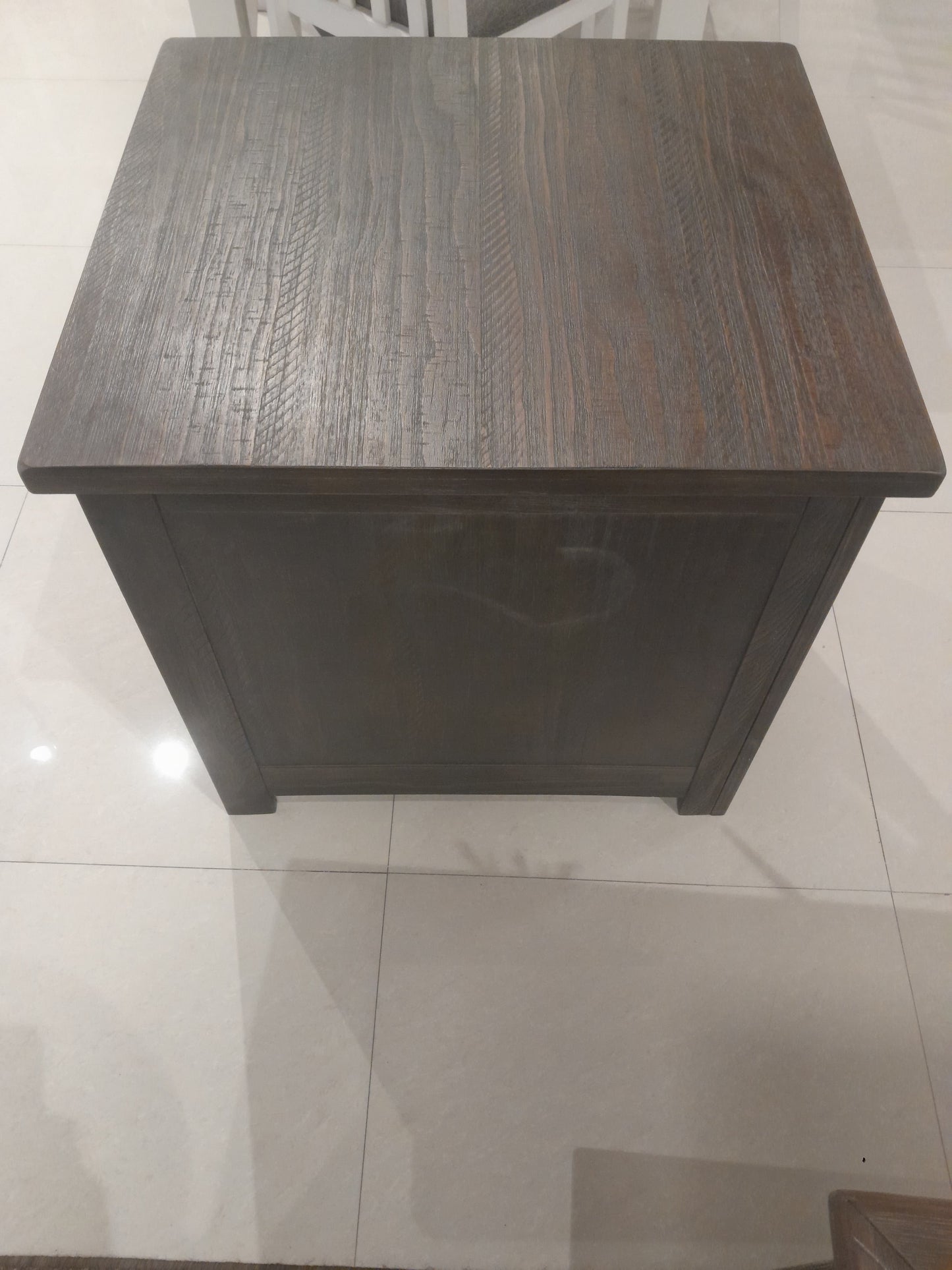 T446-3 - END TABLE - MDP