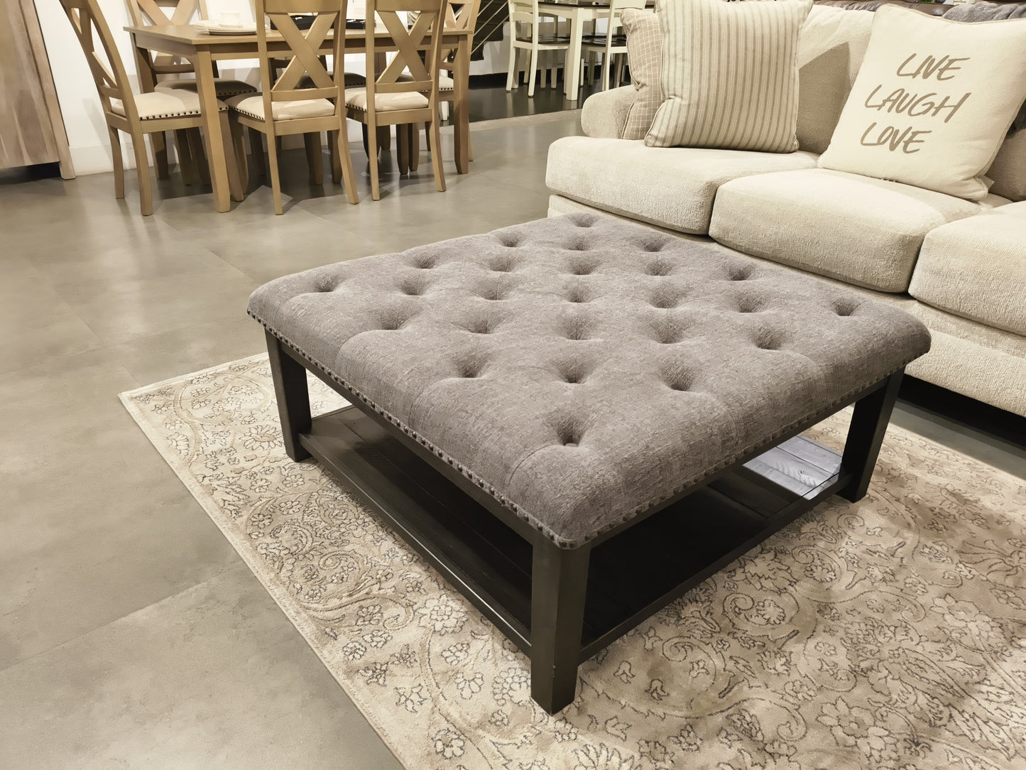 T831-21 - CENTRE TABLE - OUTLET