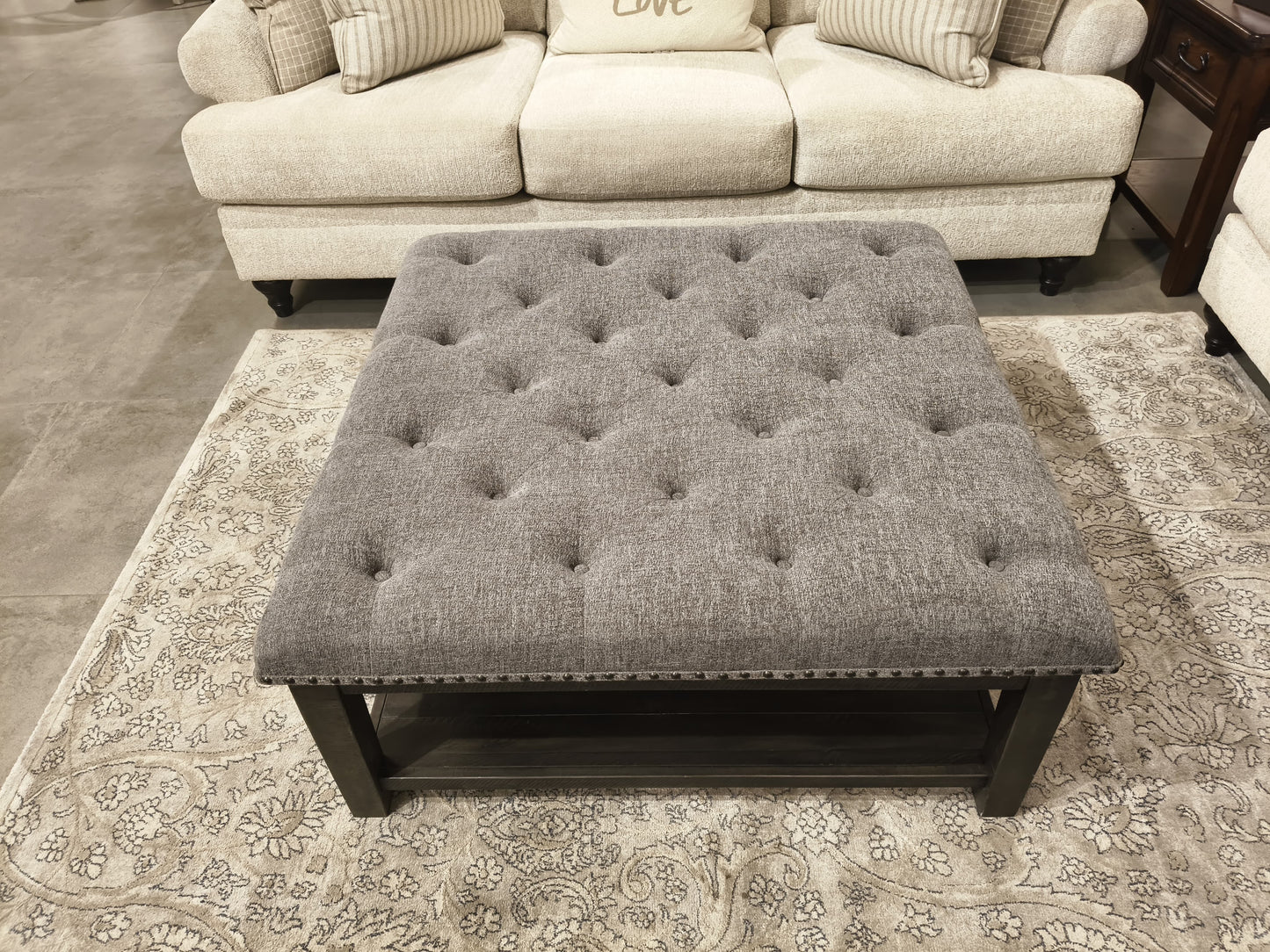 T831-21 - CENTRE TABLE - OUTLET