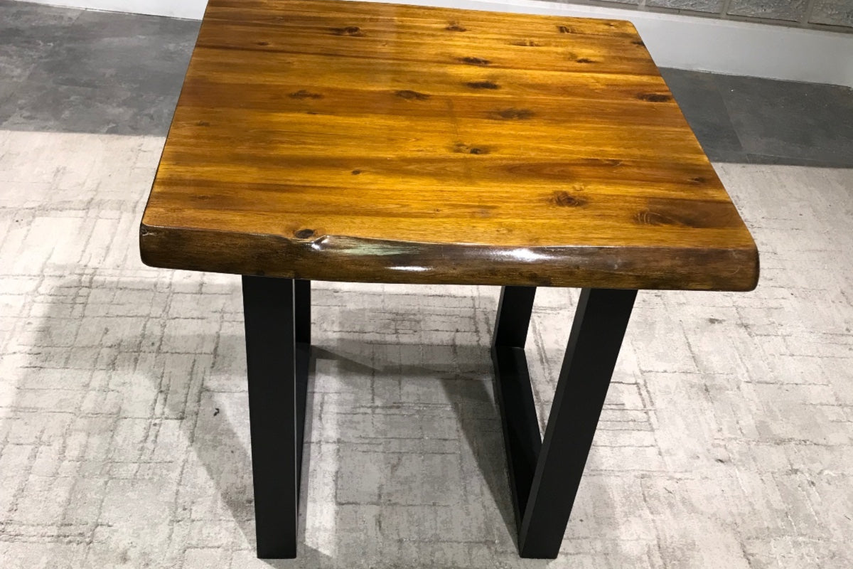 T855-2 - END TABLE - MUM