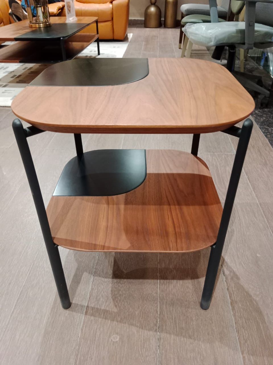 PT6126TB-4 - SIDE TABLE - WFD