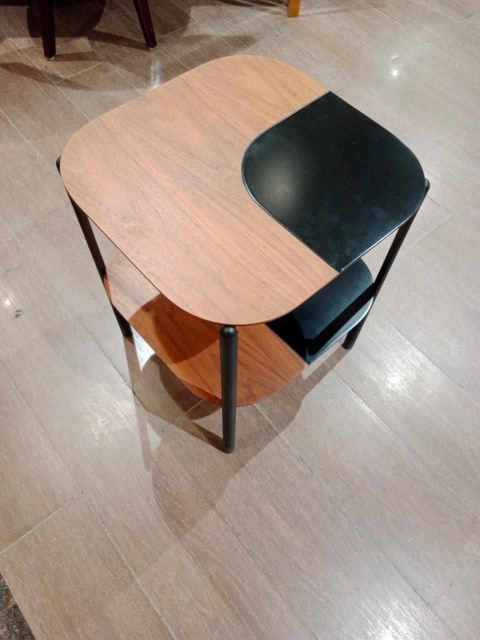 PT6126TB-4 - SIDE TABLE - WFD