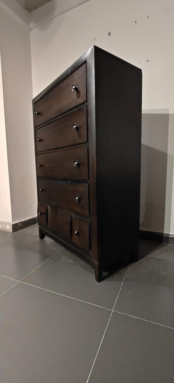 B582-46 - CHEST OF DRAWER - WFD
