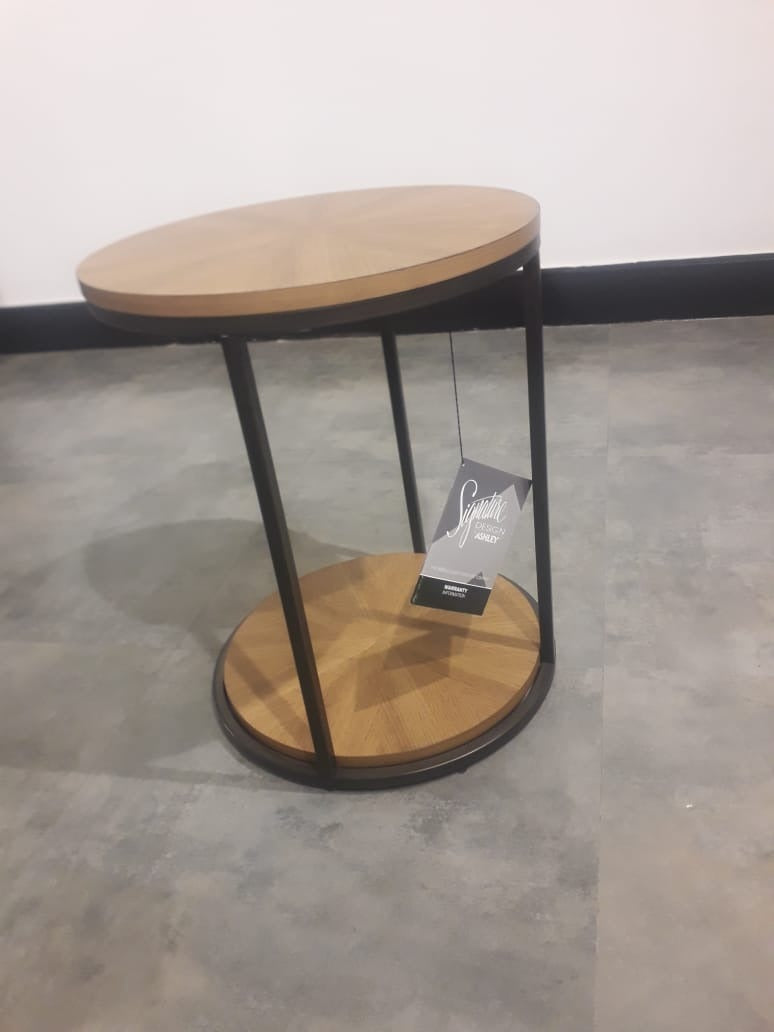 T964-6 - END TABLE - CBD