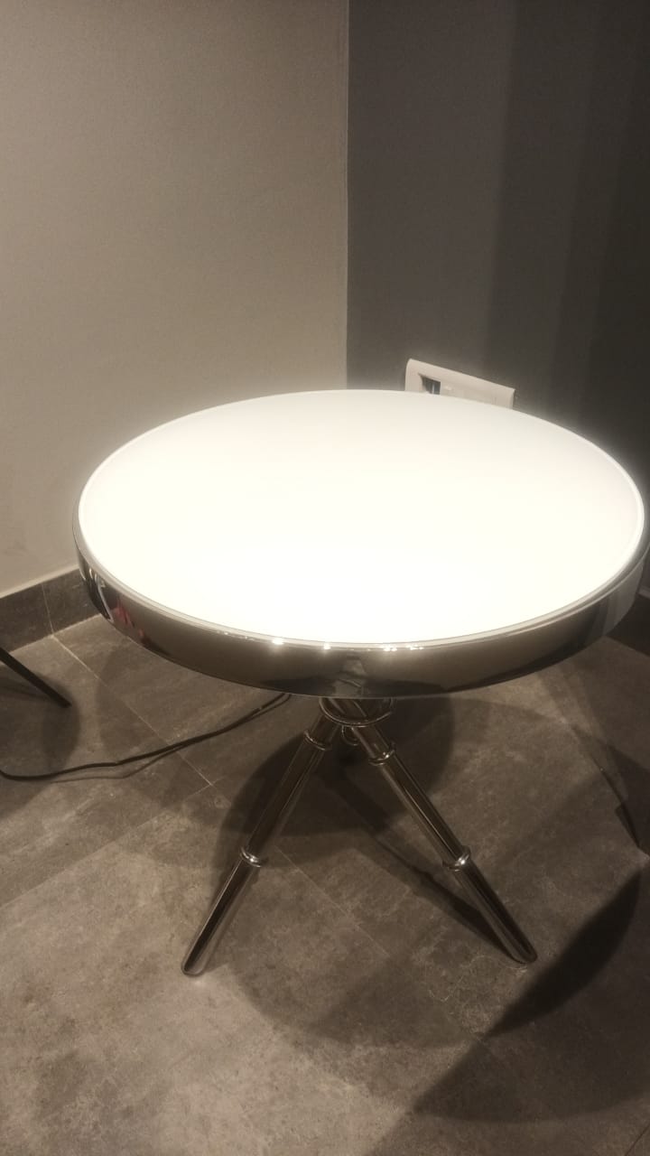 411B2 - SIDE TABLE - STJ