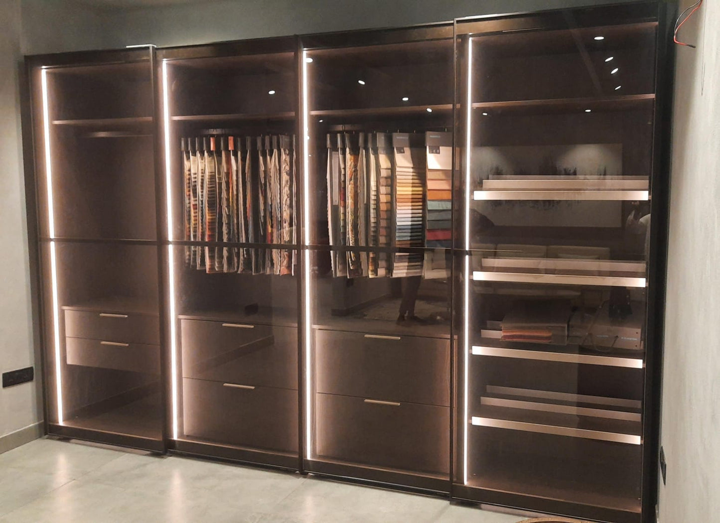 GLASS AND METAL - WARDROBE - IND DASH(BESPOKE)