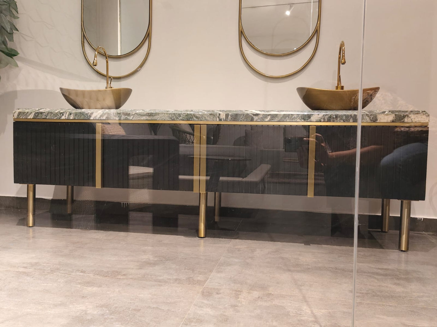 VANITY - CABINET - NAR DASH(BESPOKE)