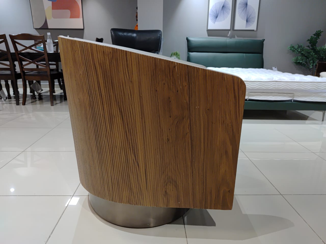 NM SOFA - 1 SEATER ACCENT CHAIR - BH
