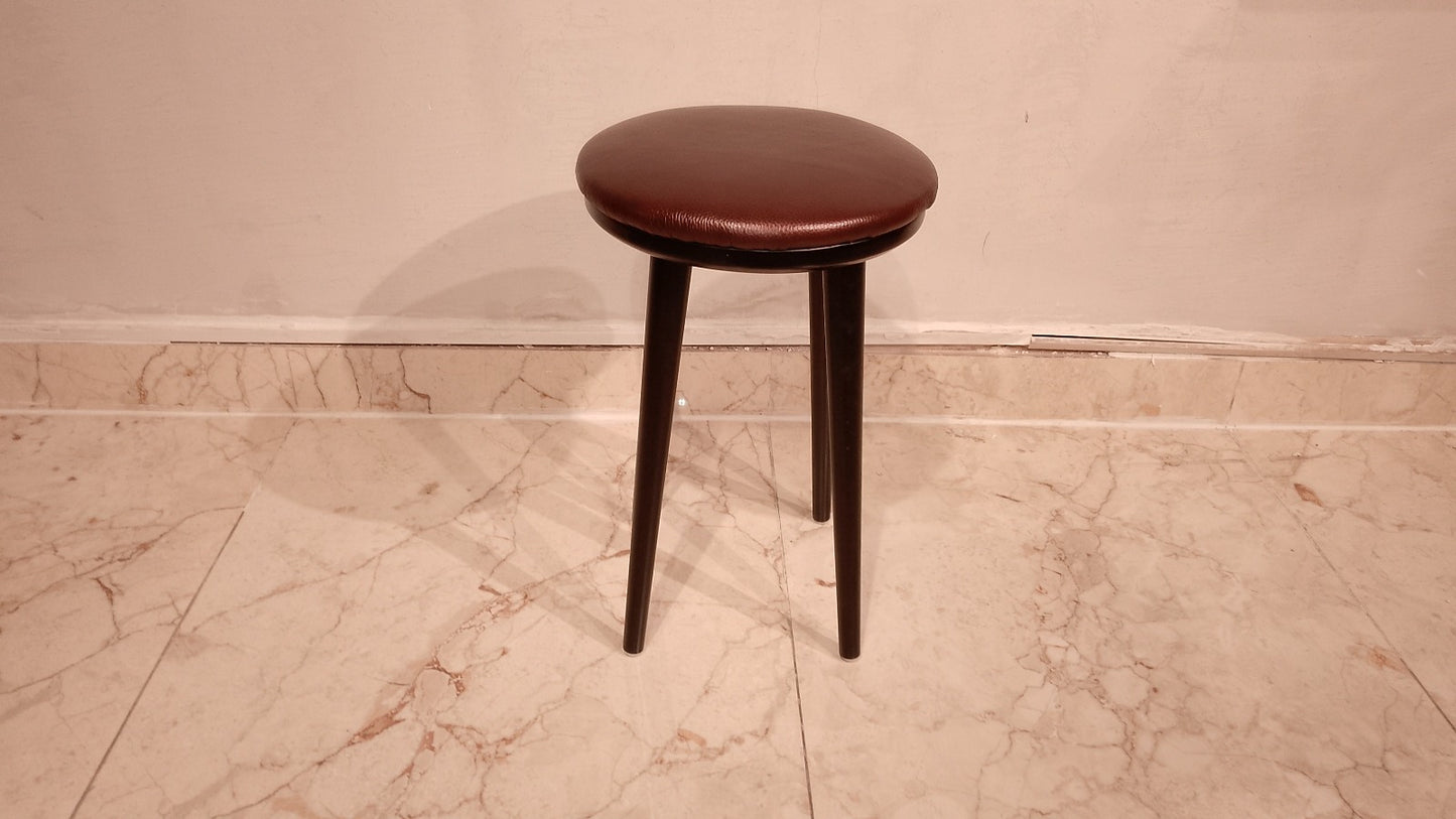 D827 - STOOL - BSK