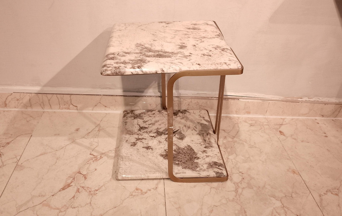 HZ-CT-563 - END TABLE - BSK
