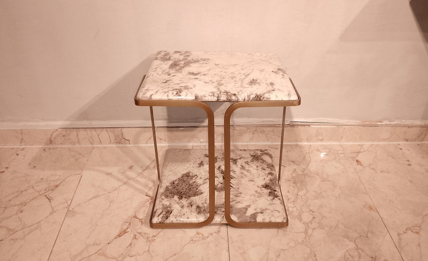 HZ-CT-563 - END TABLE - BSK