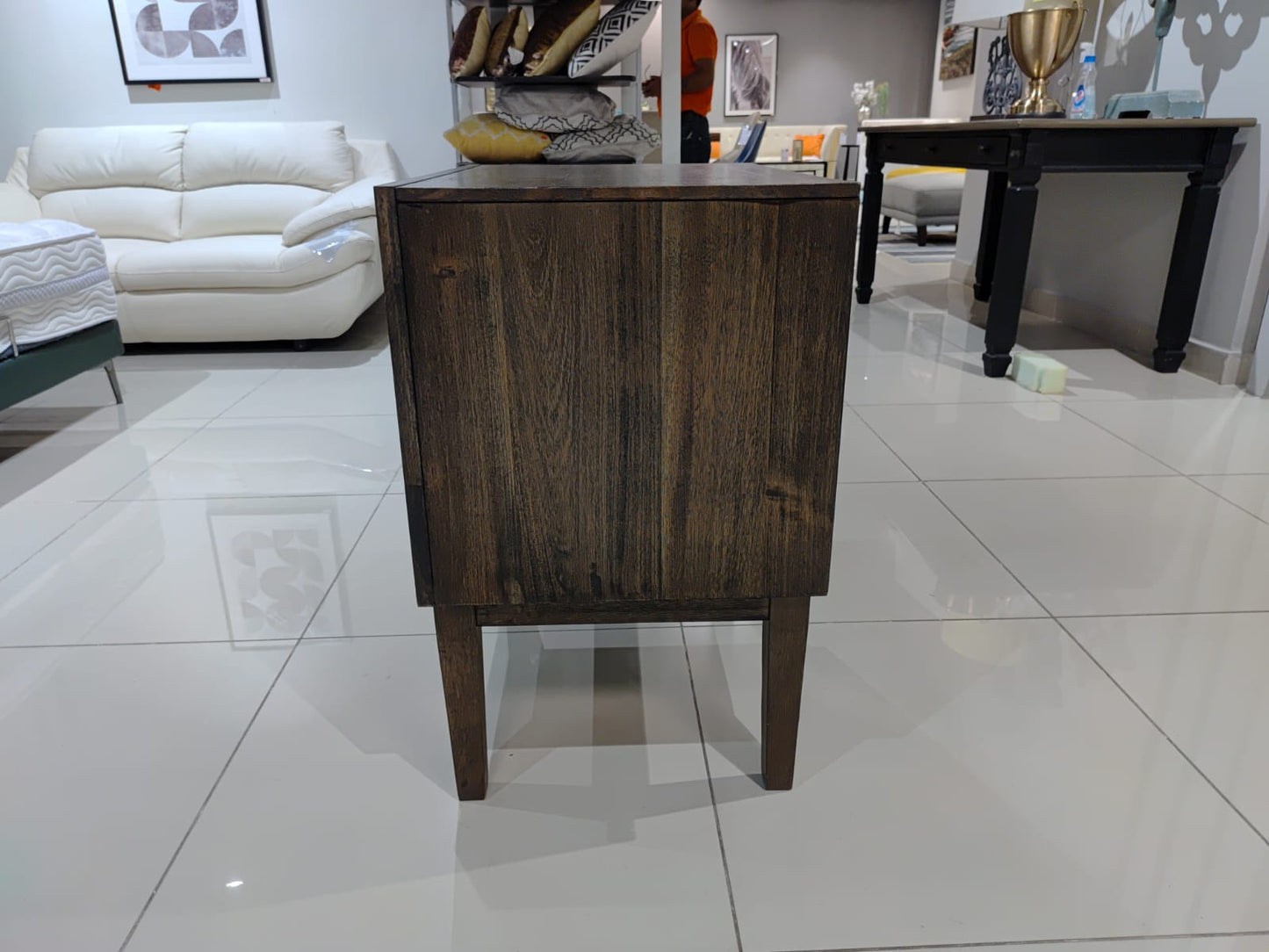 B513-91 - NIGHT STAND - BH