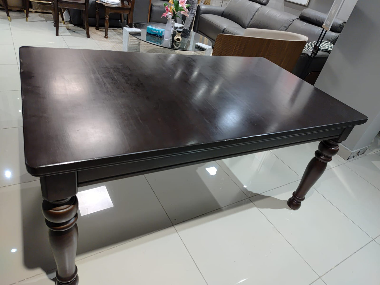 D697-25 - DINING TABLE - BH