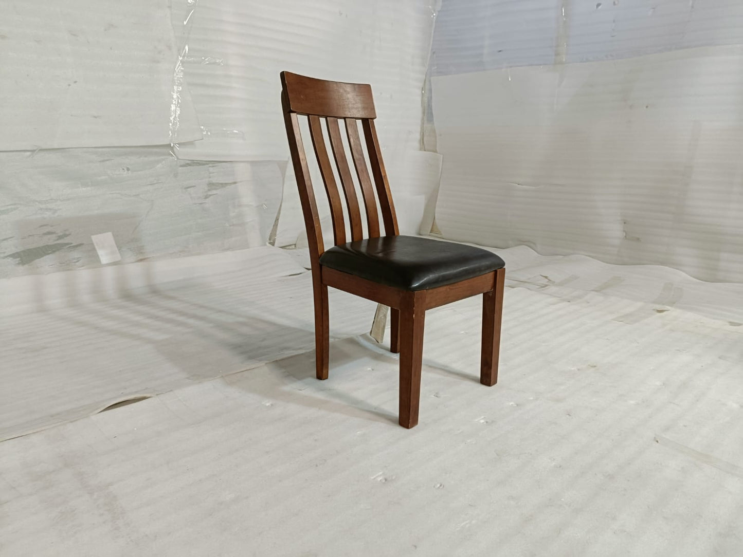 D594-01 - DINING CHAIR - BLR WH