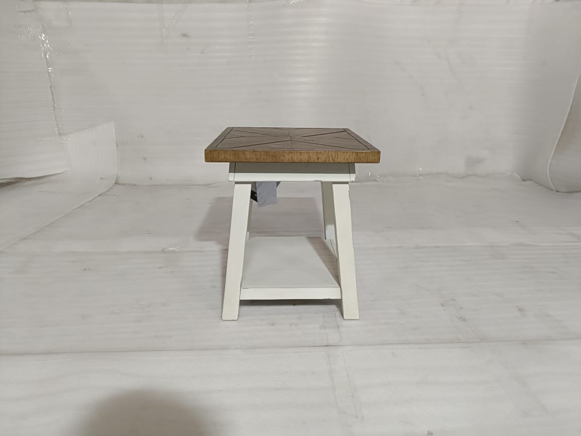 T640-3 - END TABLE - BLR WH