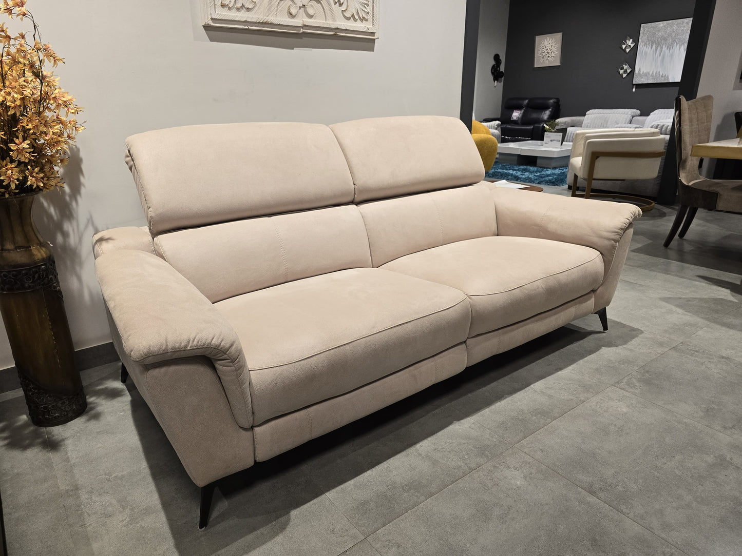 RS-12627 - 2.5 SEATER RECLINER(ELECTRIC) - OUTLET