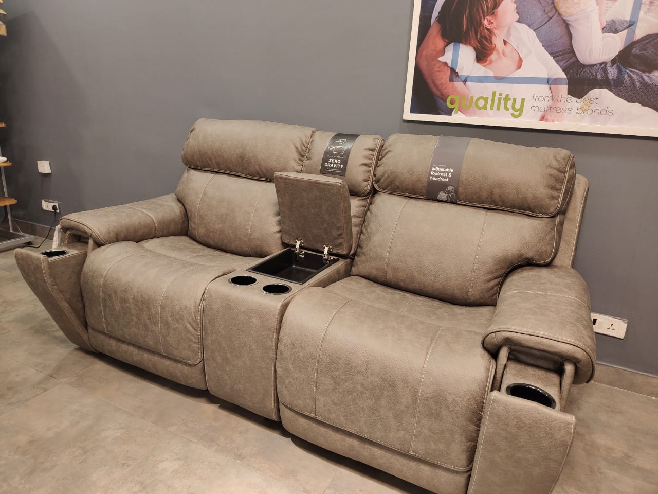 2350158/57/62 - 2 SEATER RECLINER(ELECTRIC) - BSK