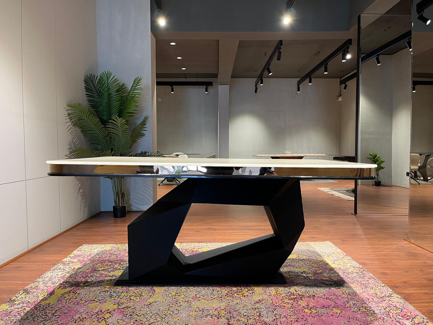 TURKEY - DINING TABLE - HYD DASH(BESPOKE)