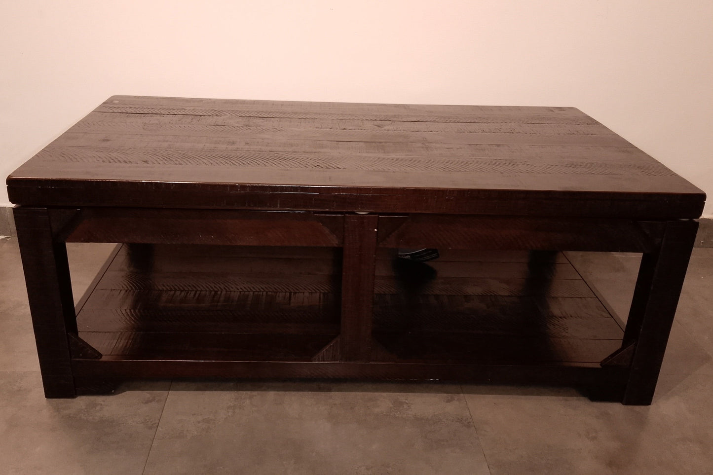 T745-9 - CENTER TABLE - BSK