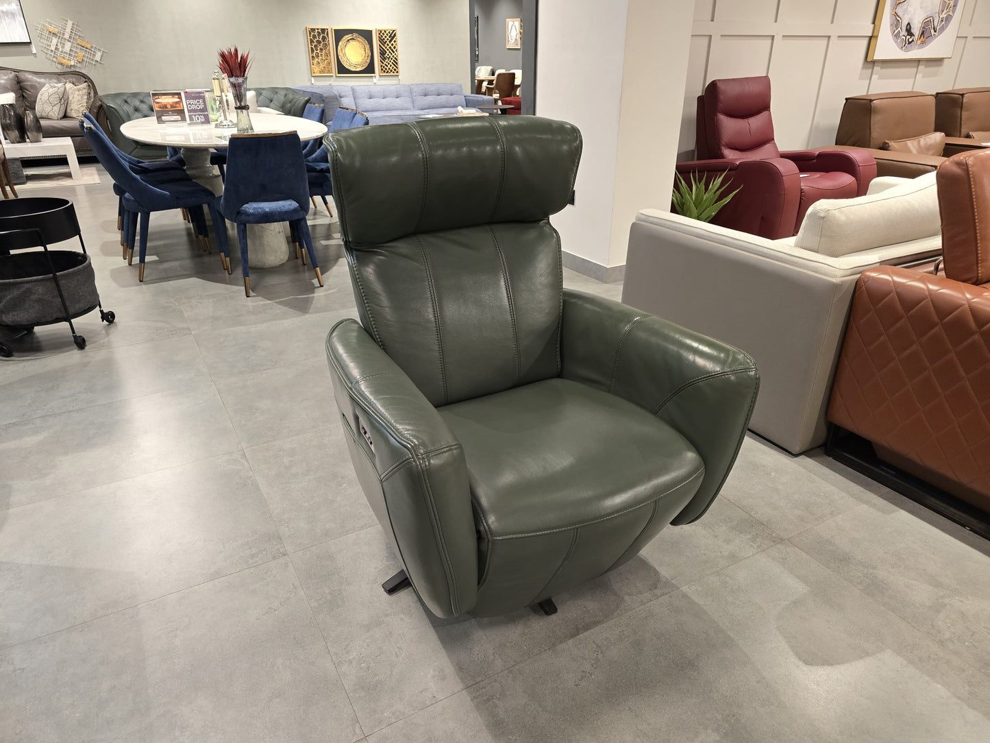 RS-B5041(1) - 1 SEATER RECLINER(ELECTRIC) - OUTLET (S56209 - 01-04-2026 - PRASHANTH KAKDE - BWDA)